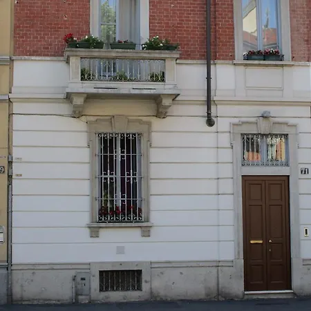 テオドーラ ベッド・アンド・ブレックファスト ミラノ